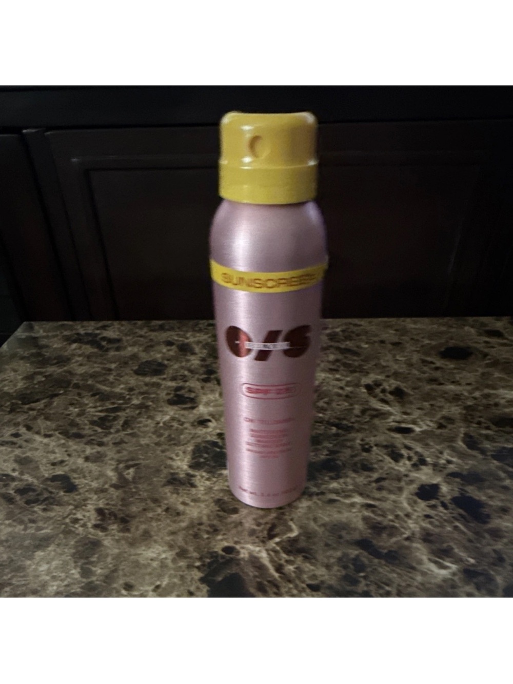 ONE/SIZE Sunscreen Dry Spray in Pink with Yellow Cap